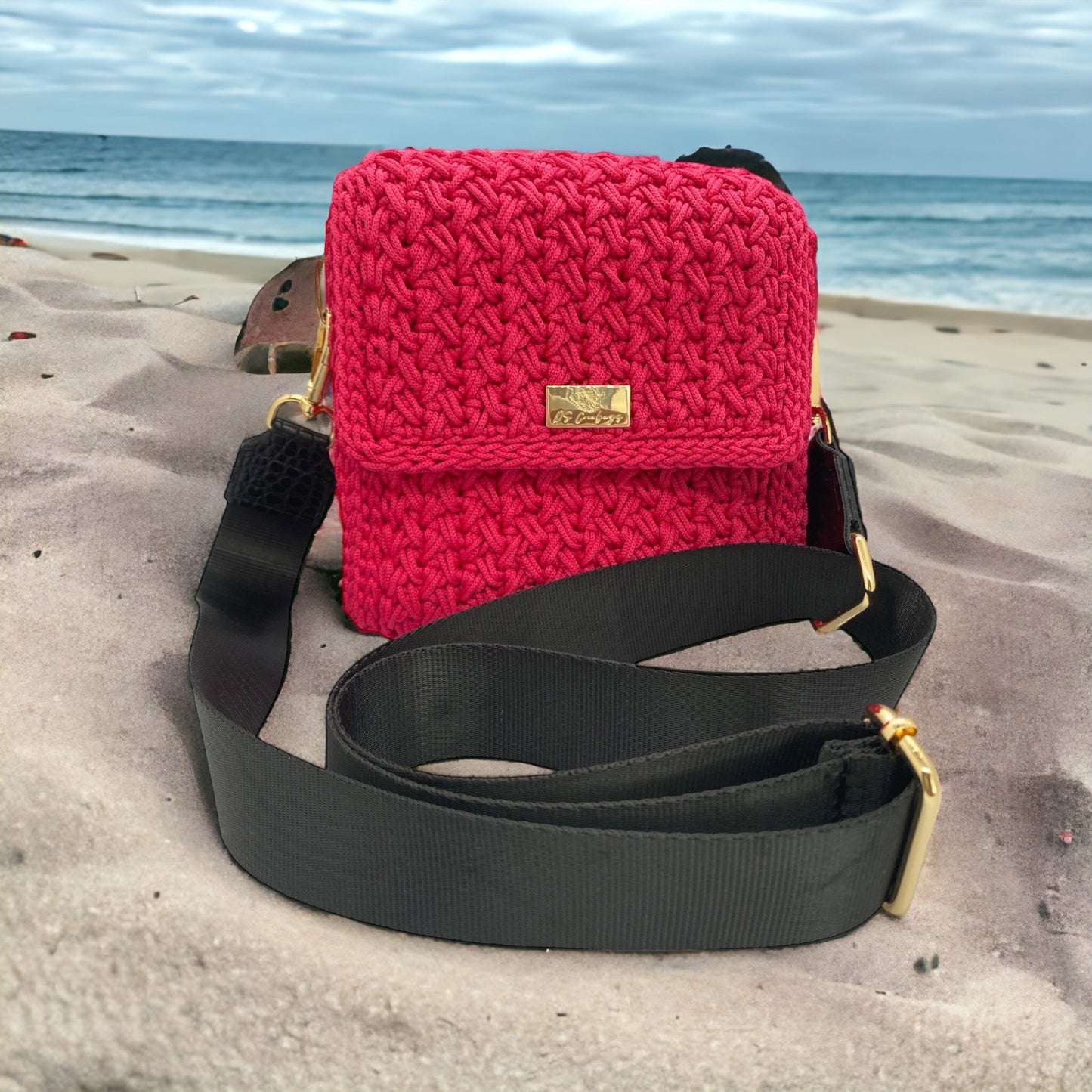 DAFNY small crossbody in gorgeous Magenta