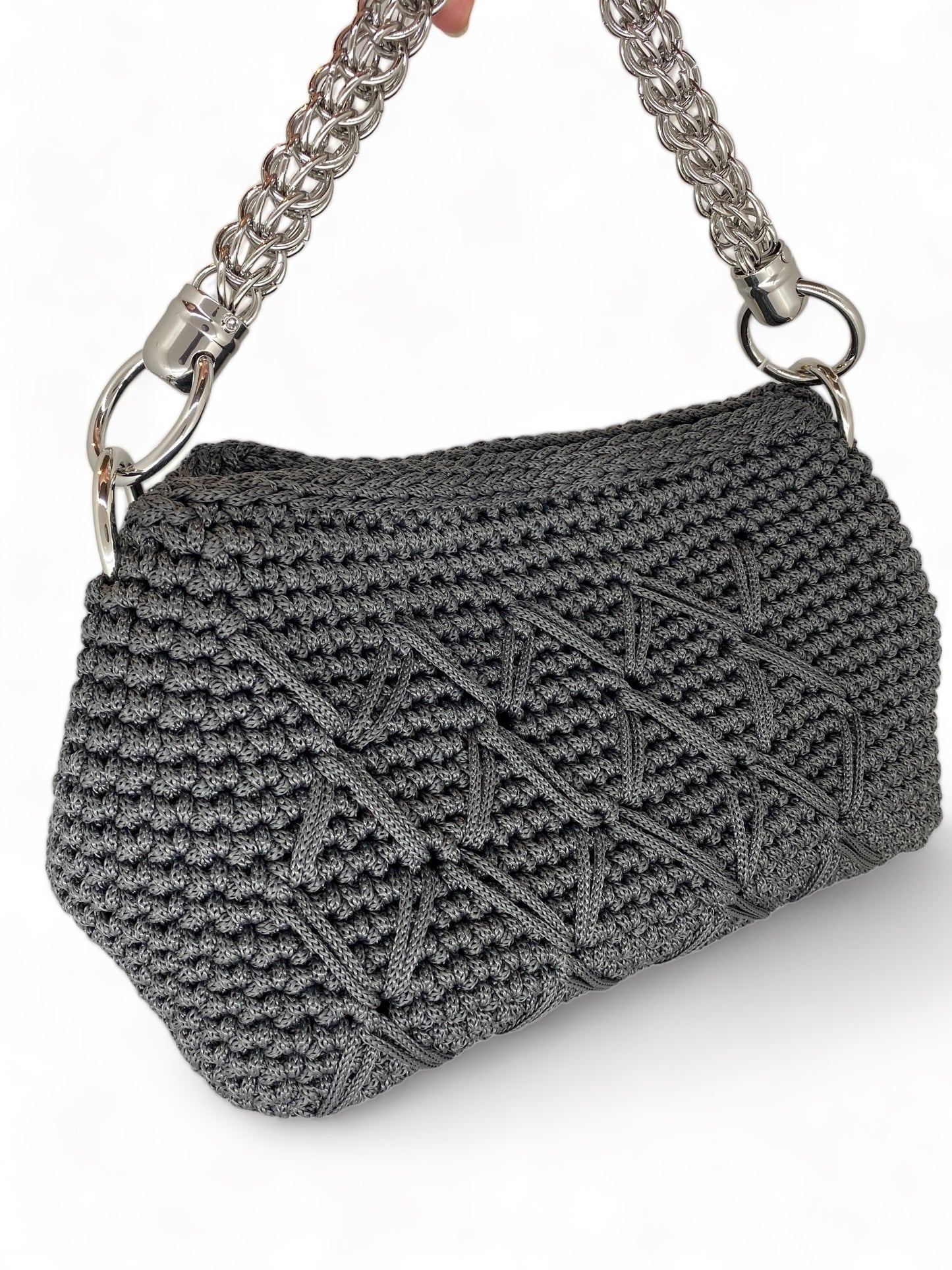 Clutch purse with glamorous handle