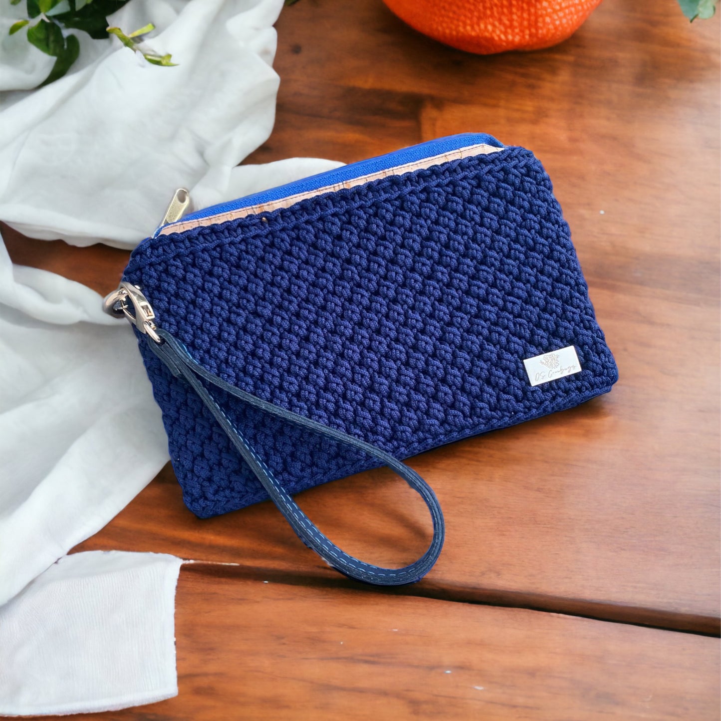 Chic clutch for any occasion