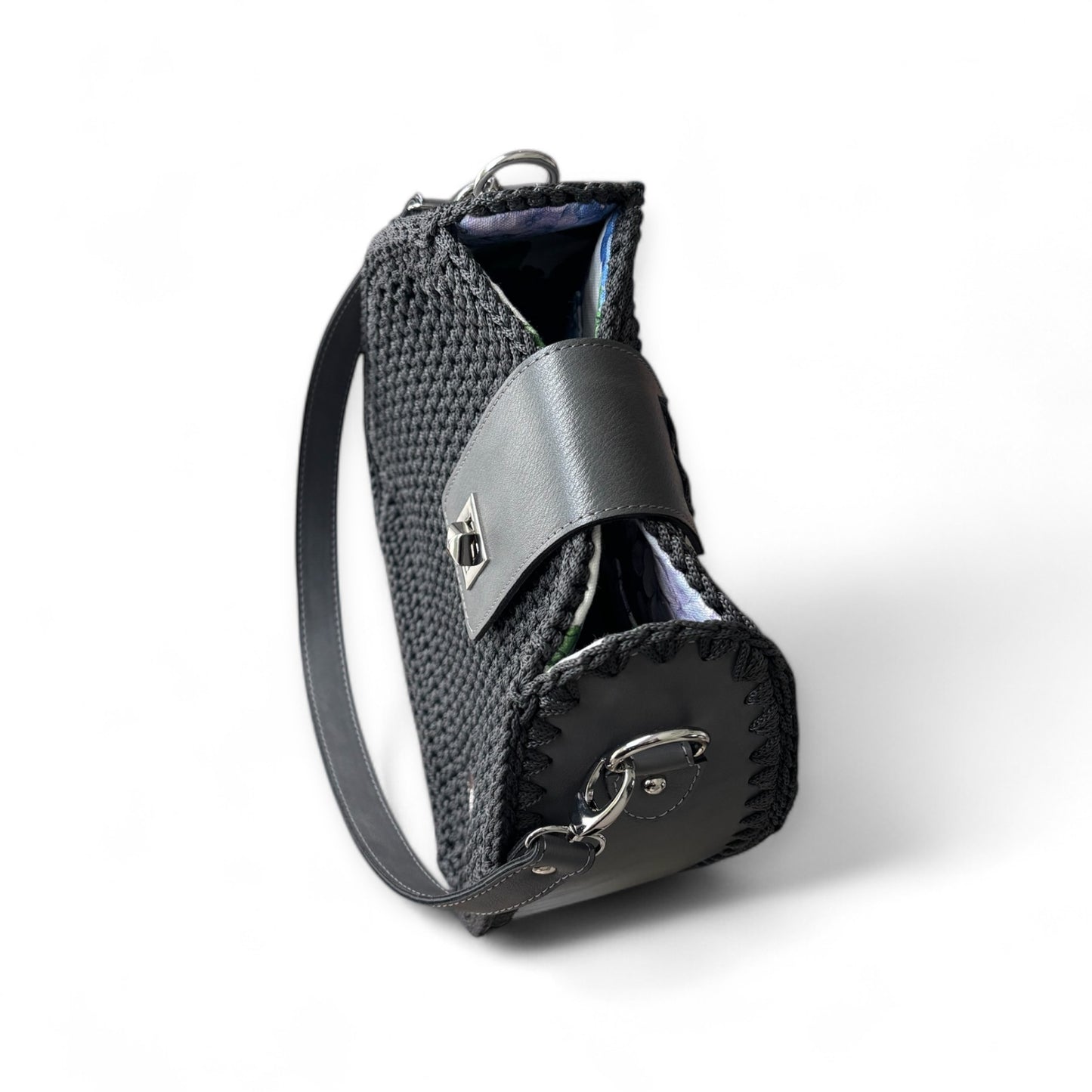 BUCKET style handbag