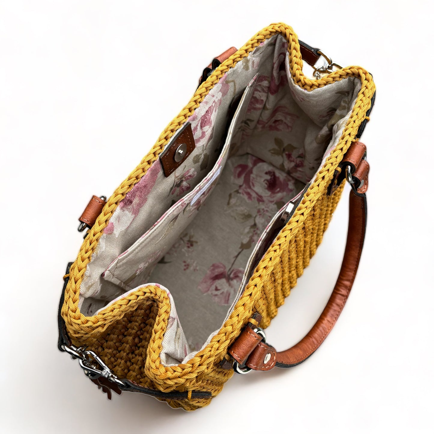 TOTE - wonderful handmade handbag in all aspects