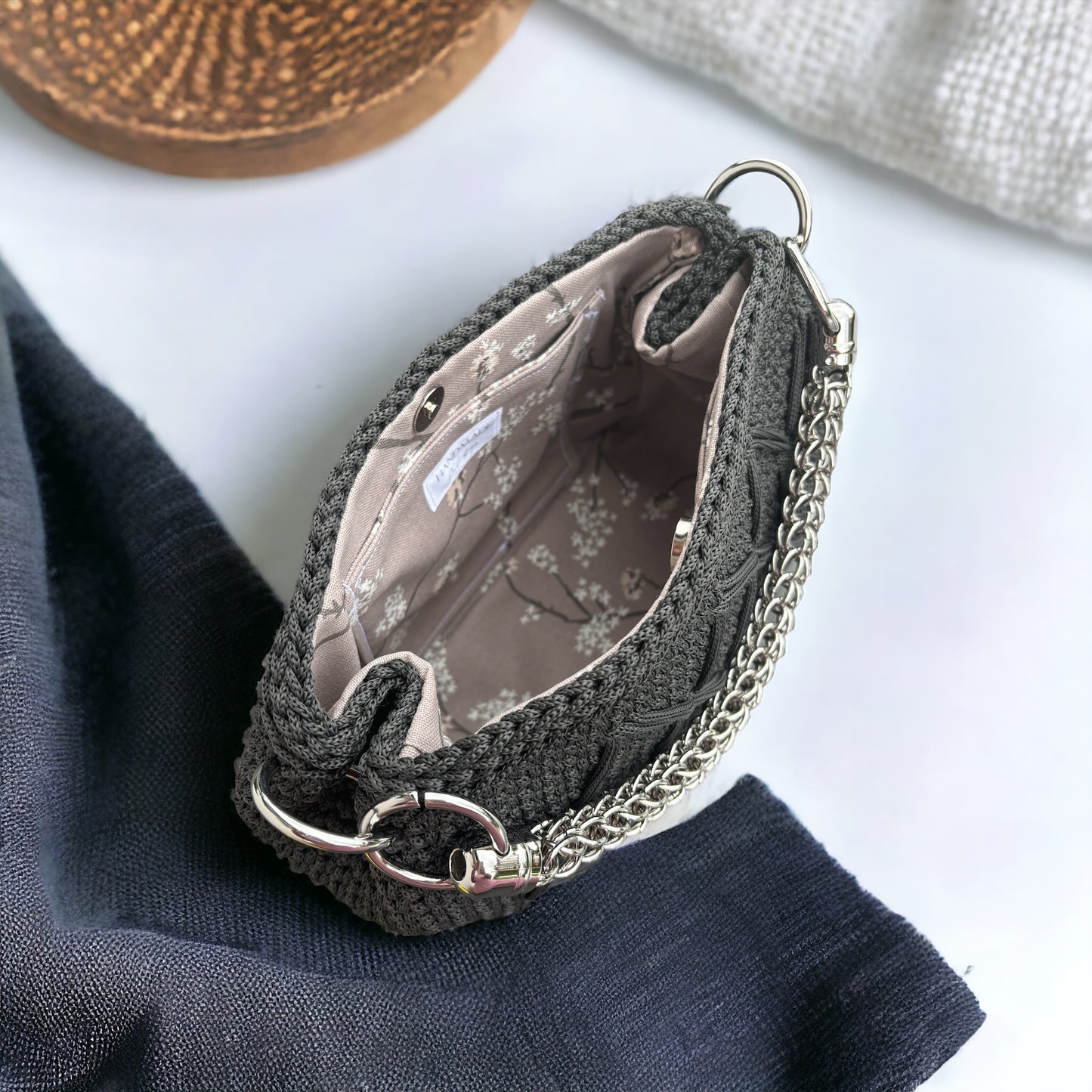 CLUTCH - your must have handbag