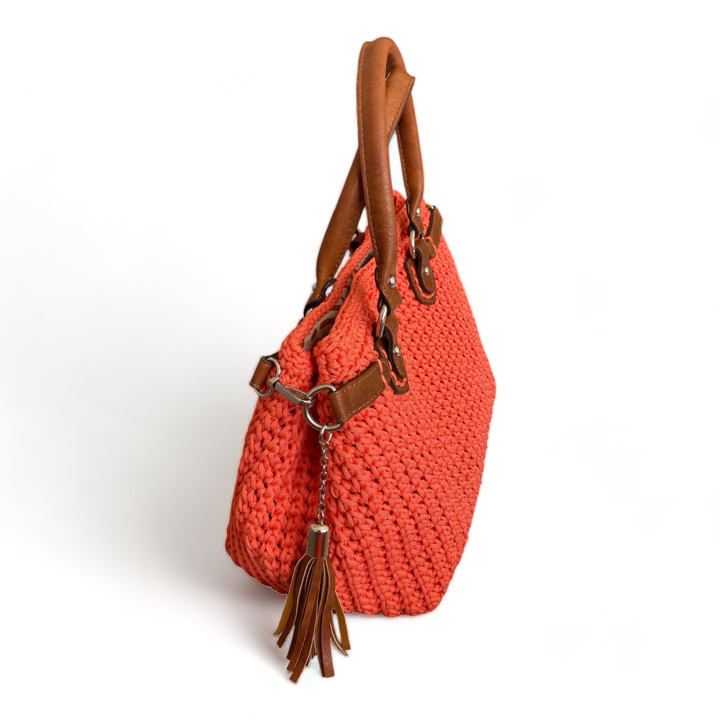 TOTE - perfect if you are looking for chic big handbag
